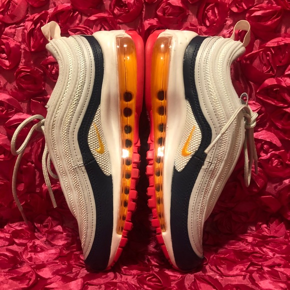 Nike Women's Air Max 97 - Picture 2 of 8